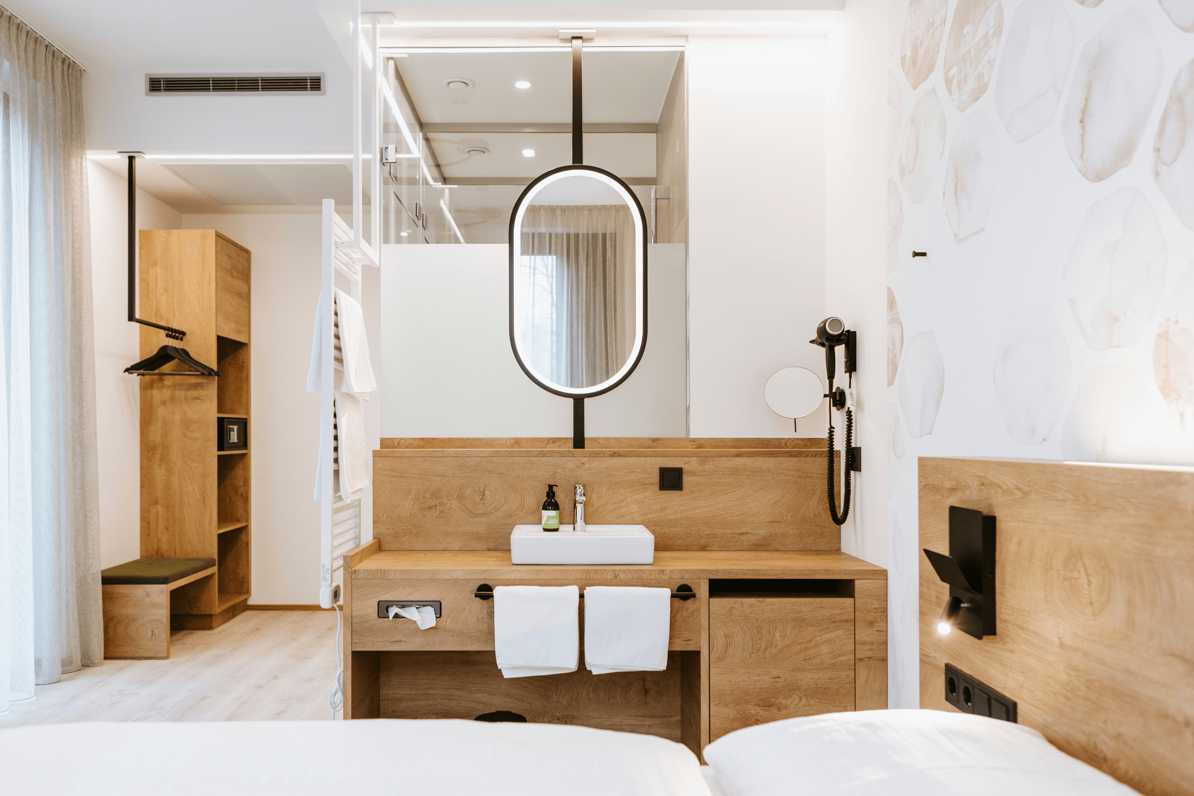 Hotel BEE GREEN Linz view